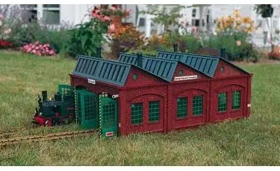 PIKO G SCALE MODEL TRAIN BUILDINGS - SONNEBERG LOCOMOTIVE SHED - 62001